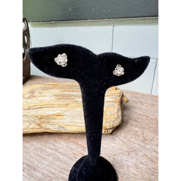 Sterling Silver Jewelry - Vintage Sterling Silver And Crystal Stud Earrings